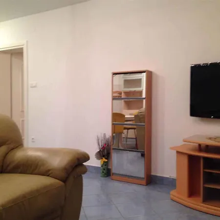 Apartamento In 39071